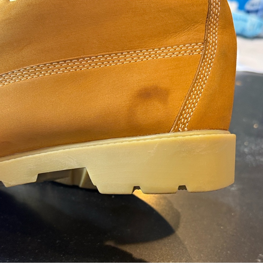 Timberland Wheat Nubuck Lace-Up Boots – Classic Work Boots - Picture 13 of 13